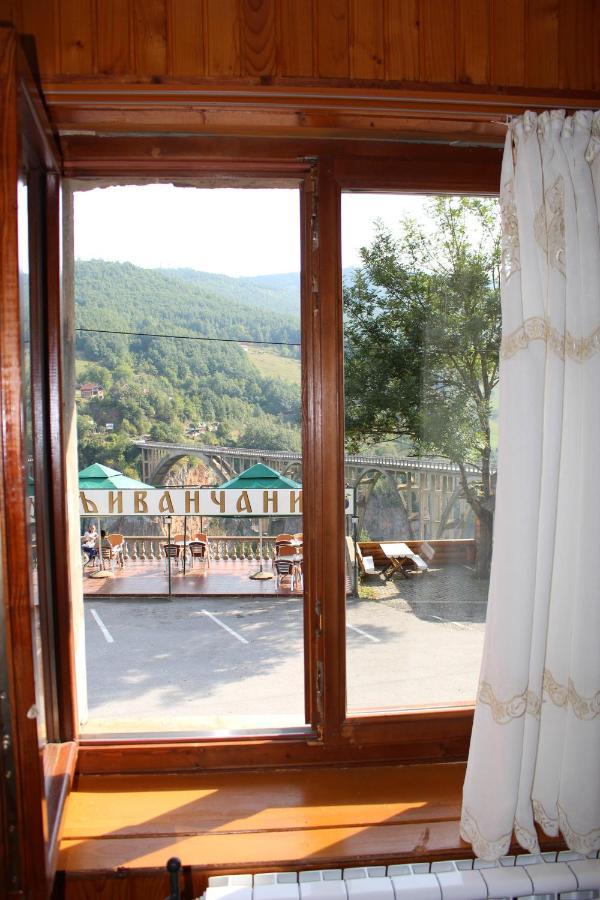 Tara Bridge Castle Hotel Zabljak  Exterior photo